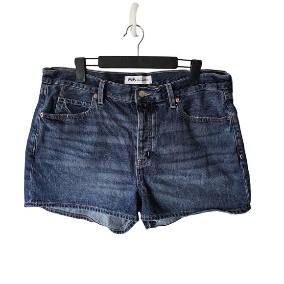 Zara Medium Wash Distressed Denim Short Jeans Size 20 - Picture 1 of 5